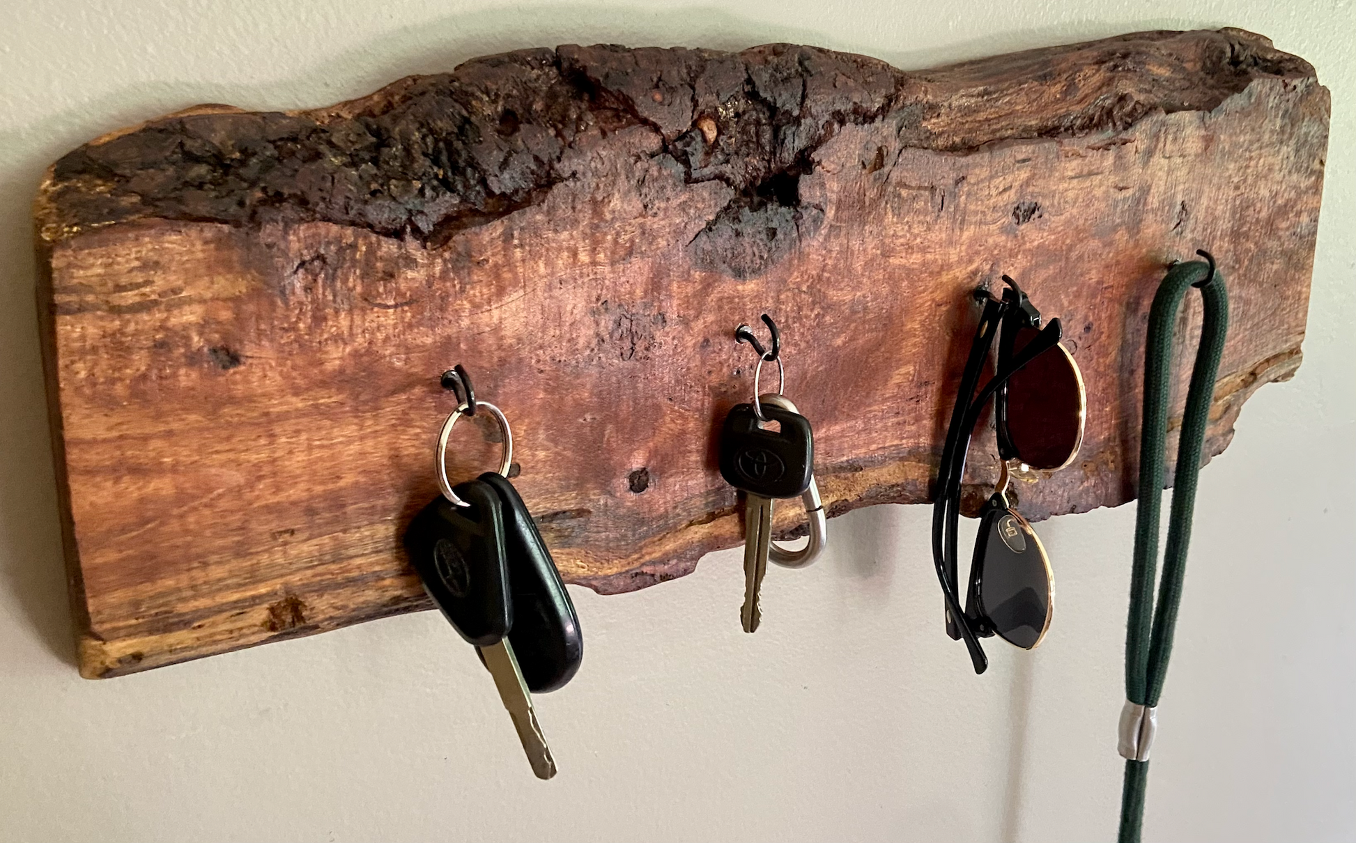 Rustic Live Edge Cherry Burl Wall Mount Key Hook Organizer – Steel Oak